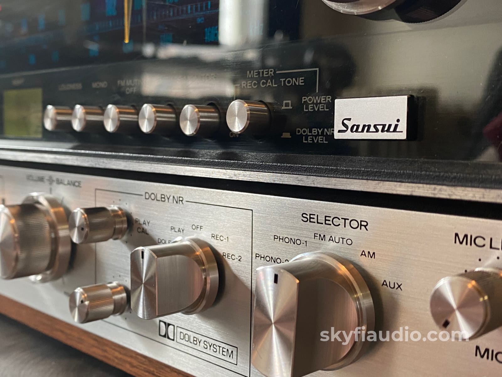 Sansui 9090Db Receiver - Fully Restored With New Walnut Veneer Integrated Amplifier