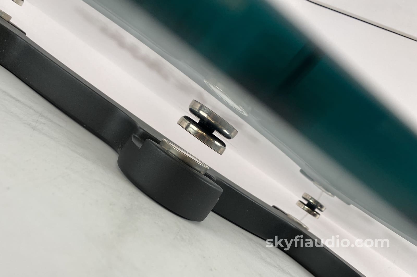 Sap Audio Relaxa 530 - Magnetic Levitation Isolation Platform Accessory