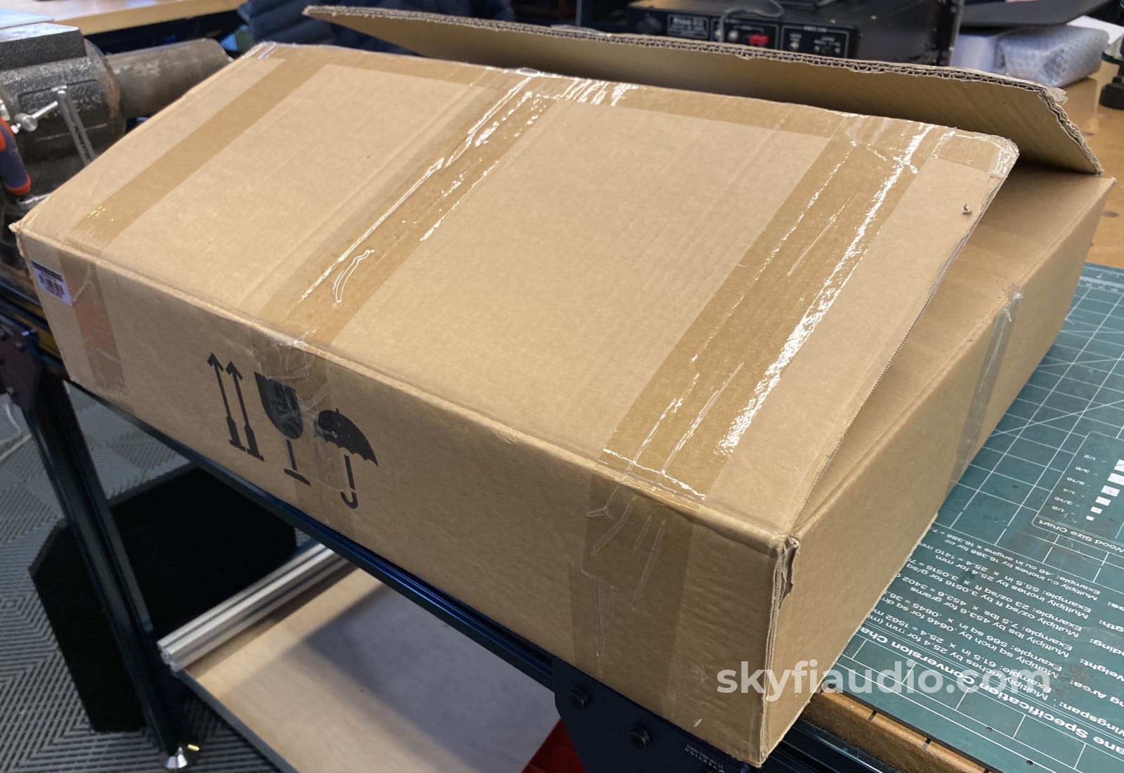 Sap Audio Relaxa 530 - Magnetic Levitation Isolation Platform New In Box Accessory