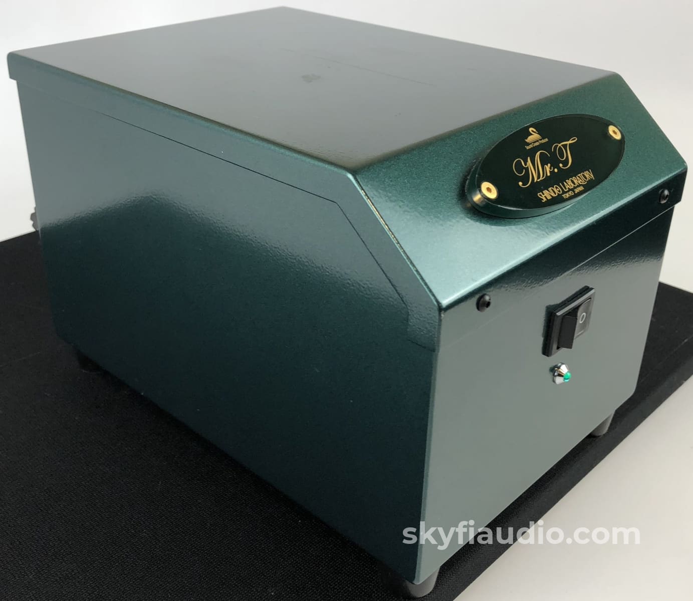 Shindo Laboratory Mr. T Power Conditioner