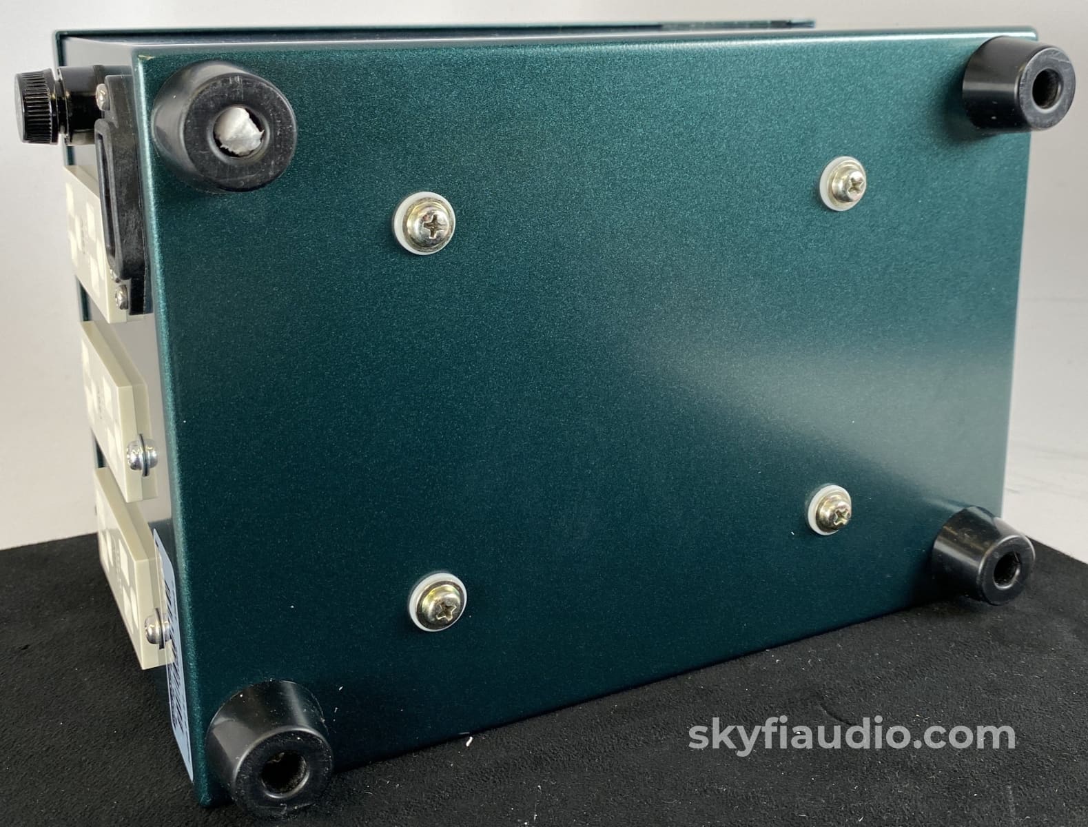 Shindo Laboratory Mr. T Power Conditioner