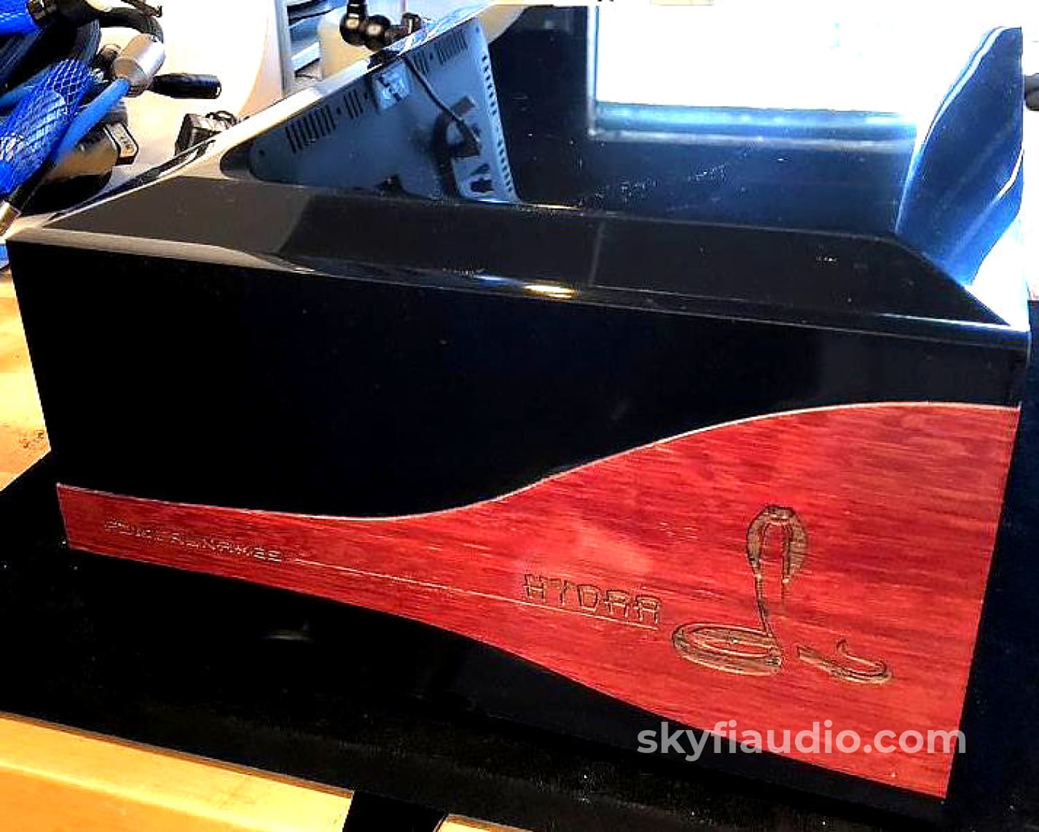 Shunyata Hydra Power Conditioner - The Original Solid Wood & Marble Version!