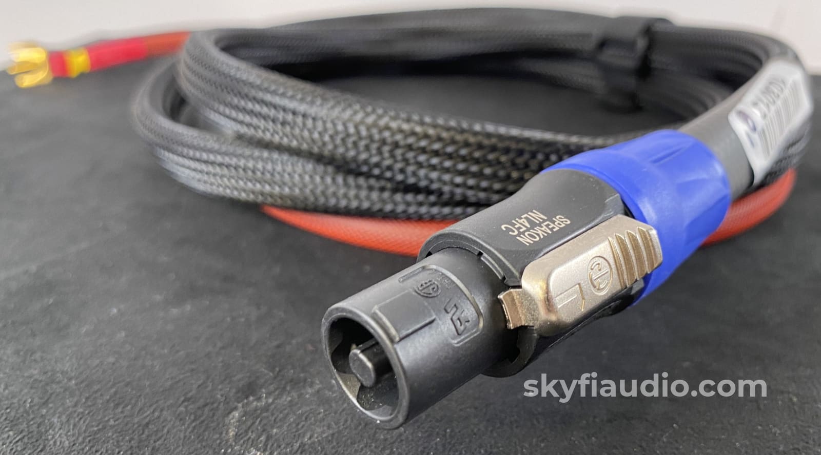 Signal Cable - Custom Rel Subwoofer With Speakon Connector To Spades 8 Feet Cables