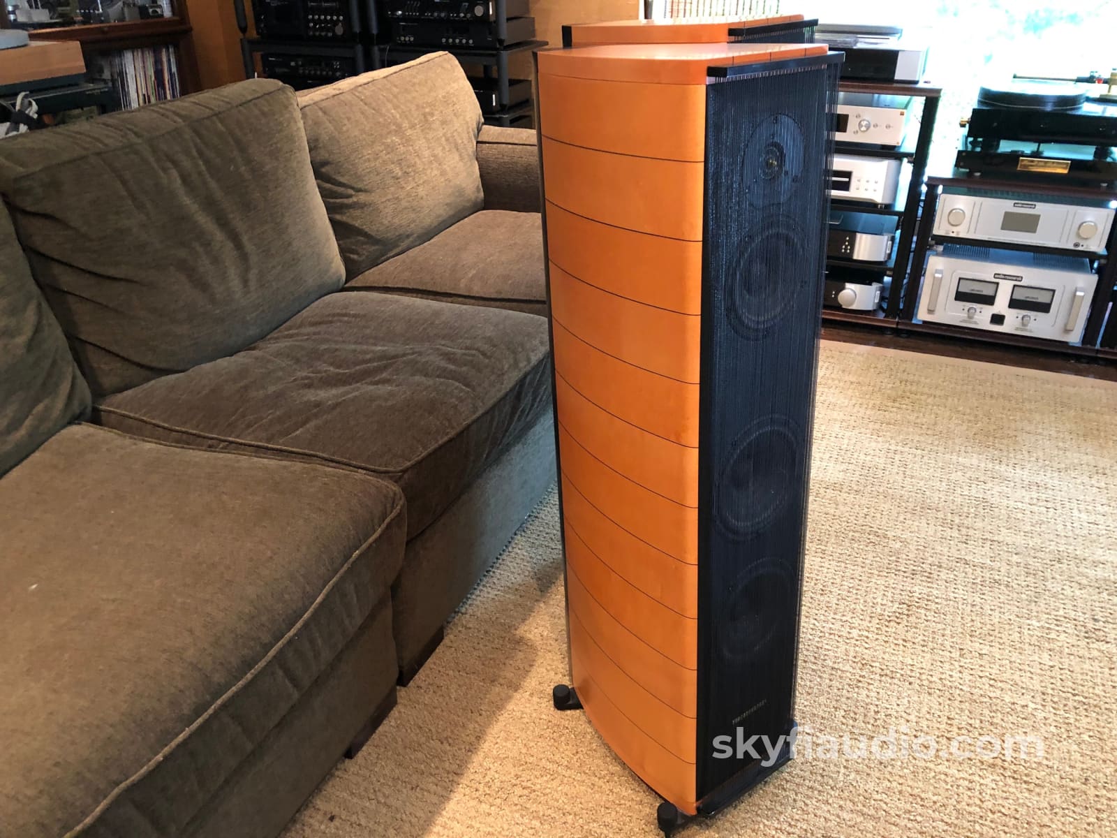 Sonus Faber Cremona Speakers - Made In Italy