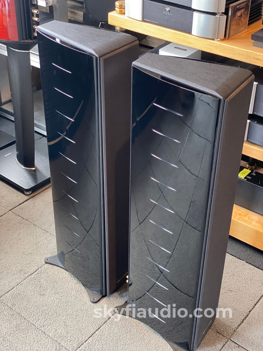 Sonus Faber Grand Piano Domus Speakers - Gorgeous And Made In Italy