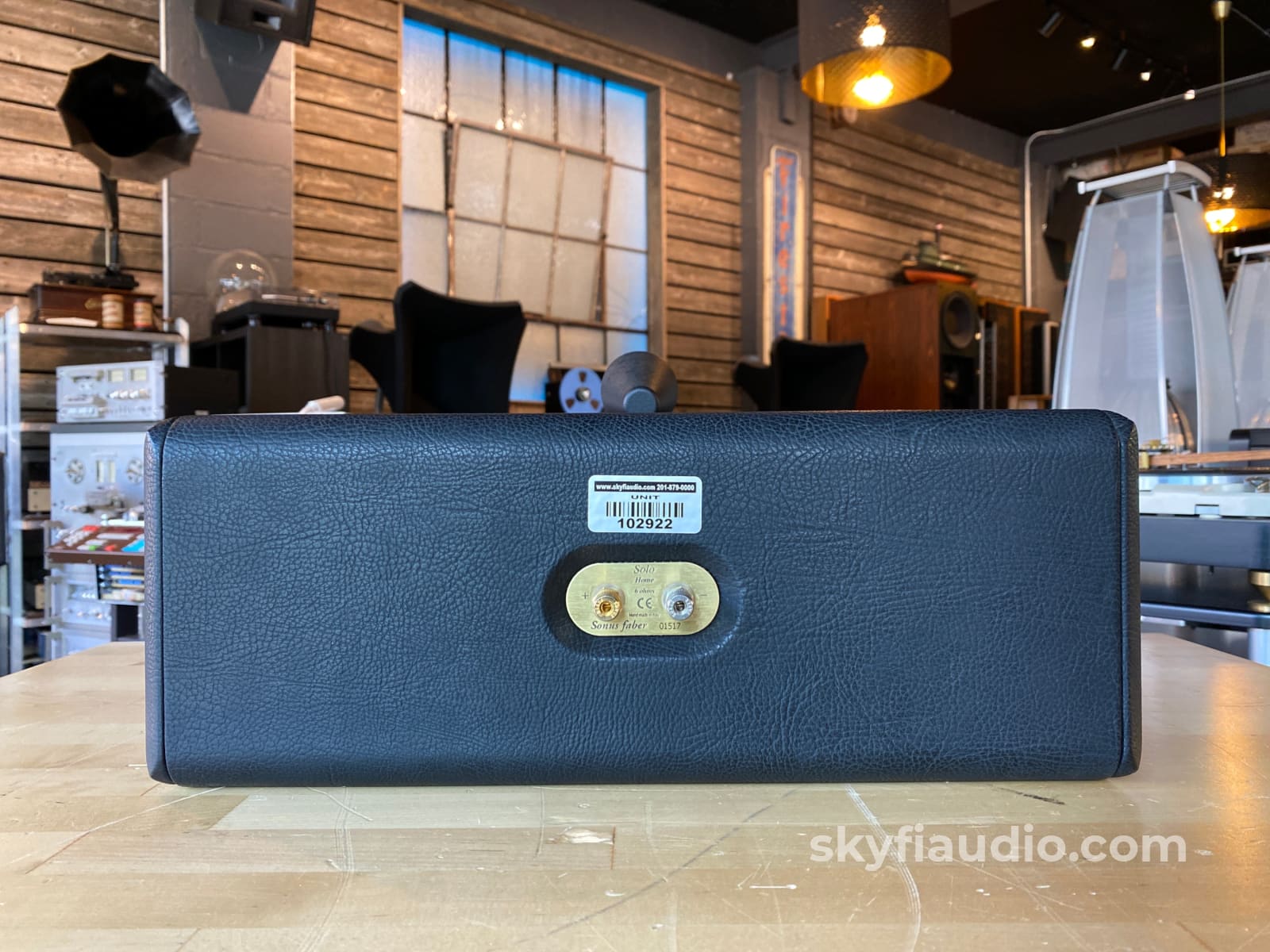 Sonus Faber Solo Home - Leather Bound Center Channel Speaker Speakers