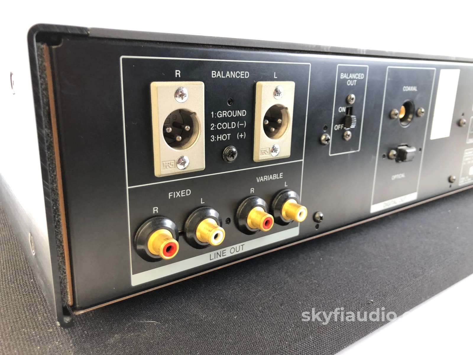 Sony Cdp-Xa7Es Cd Player - One Of The Best From The 1990S With Remote + Digital