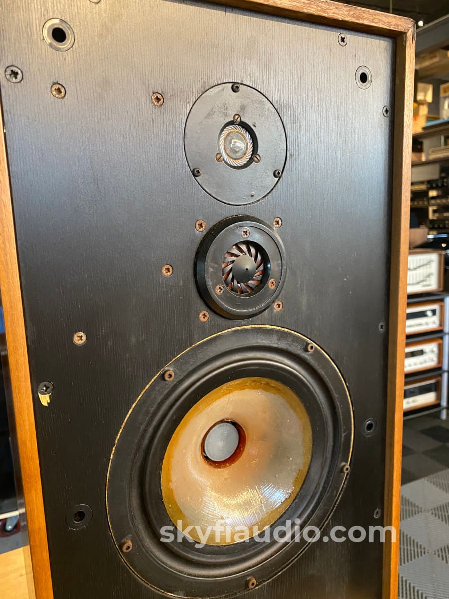 Spendor Sp1 Vintage British Speakers - A True Classic