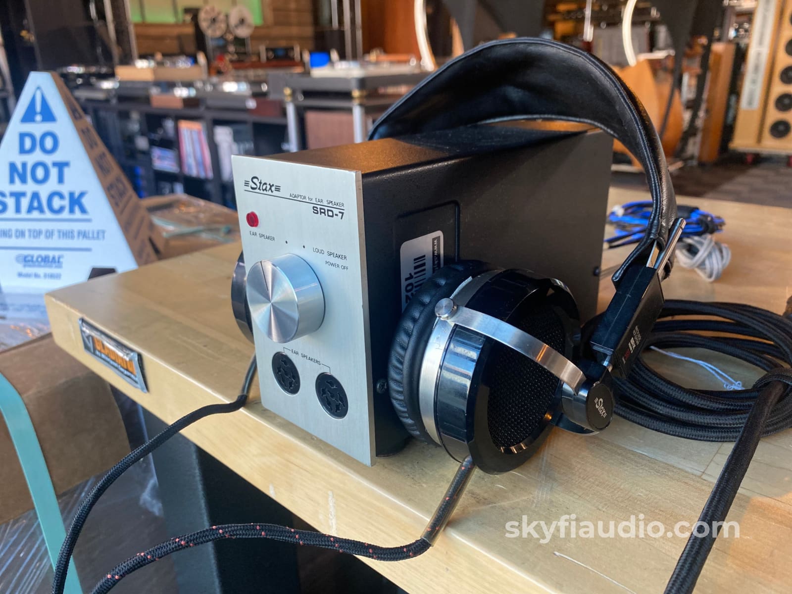 Stax Sr-X Mk3 Vintage Headphones And Srd-7 Amp Accessory