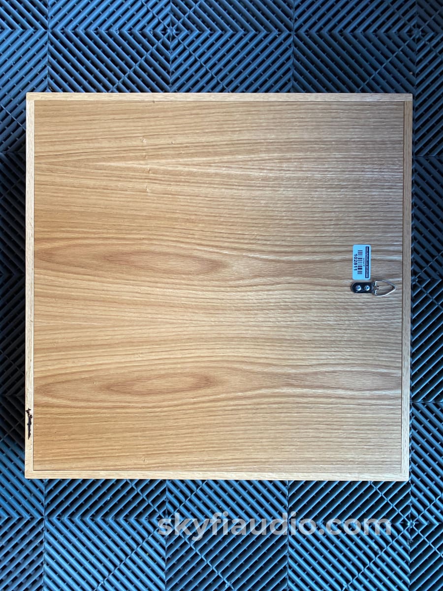 Stillpoints Aperture Acoustic Panel - Oak W/ Cream Cloth Triangle Hook (Original Version) Accessory