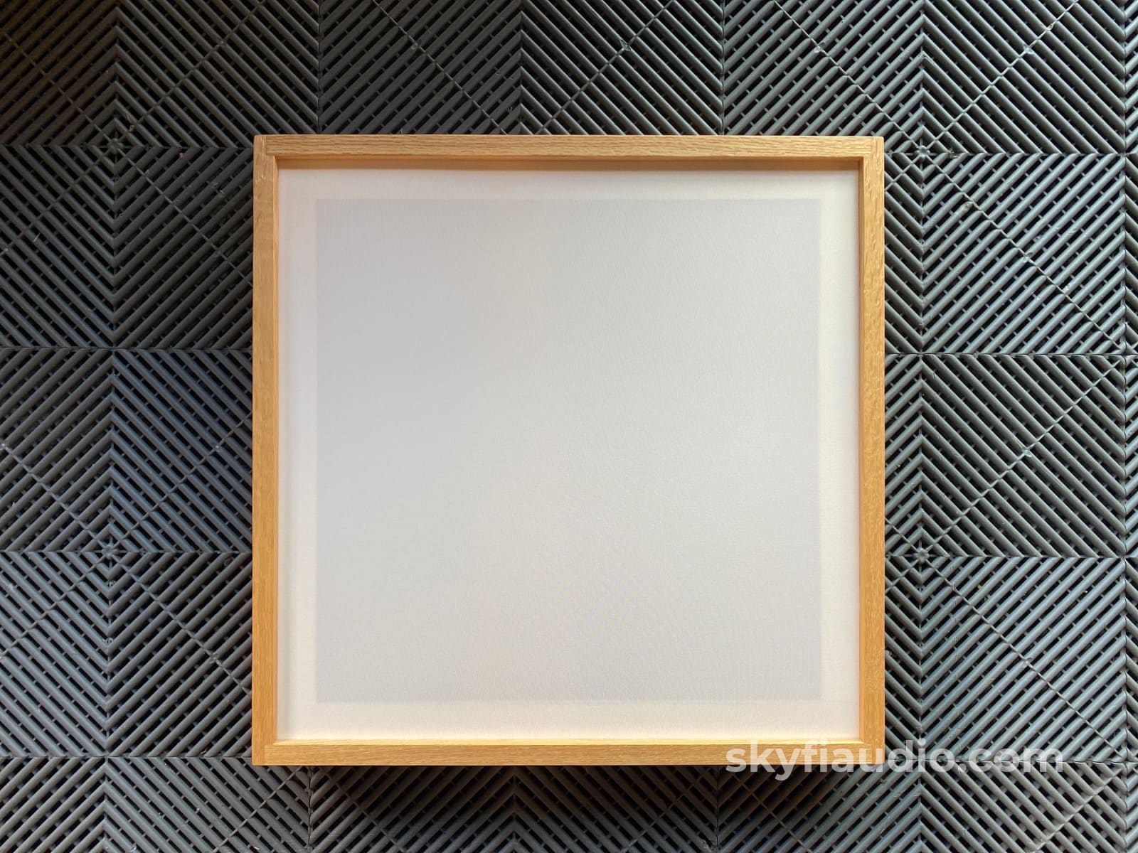 Stillpoints Aperture Acoustic Panel - Oak W/ Cream Cloth Triangle Hook (Original Version) Accessory