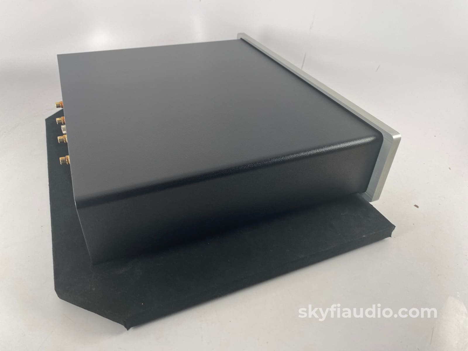 Sutherland Engineering Phd World Class Phono Stage (Battery Powered) Preamplifier