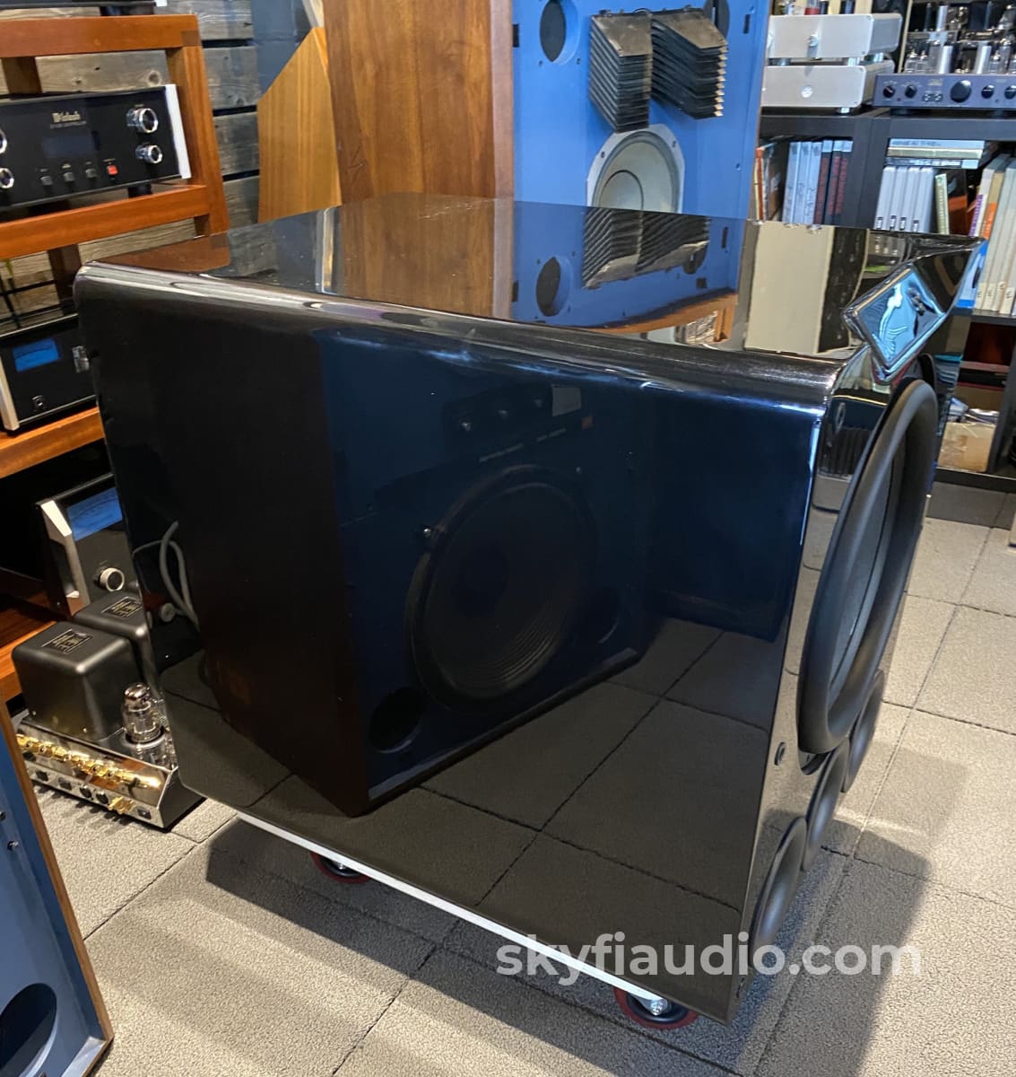 Svs Pb16-Ultra Series 16 Massive Subwoofer 1 500 Watts Rms! Speakers