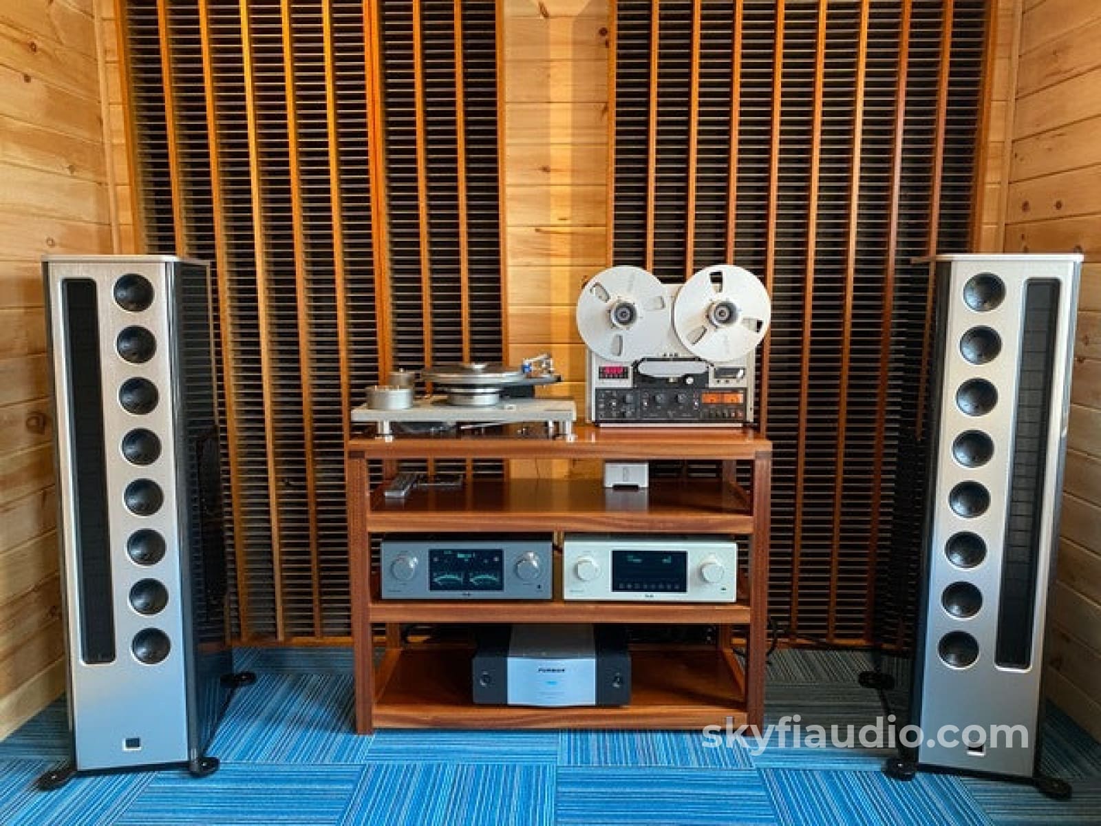 T+A Hifi - Esoteric Modern & Vintage System Skyfi Curated