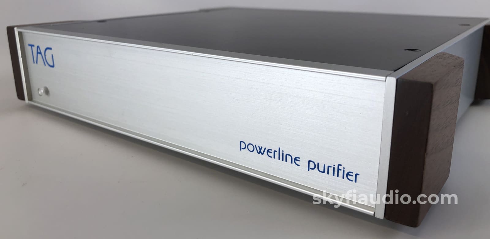 Tag (Technik Avant Garde) Audio Powerline Purifier - Silver Chassis (1 Of 2) Power Conditioner