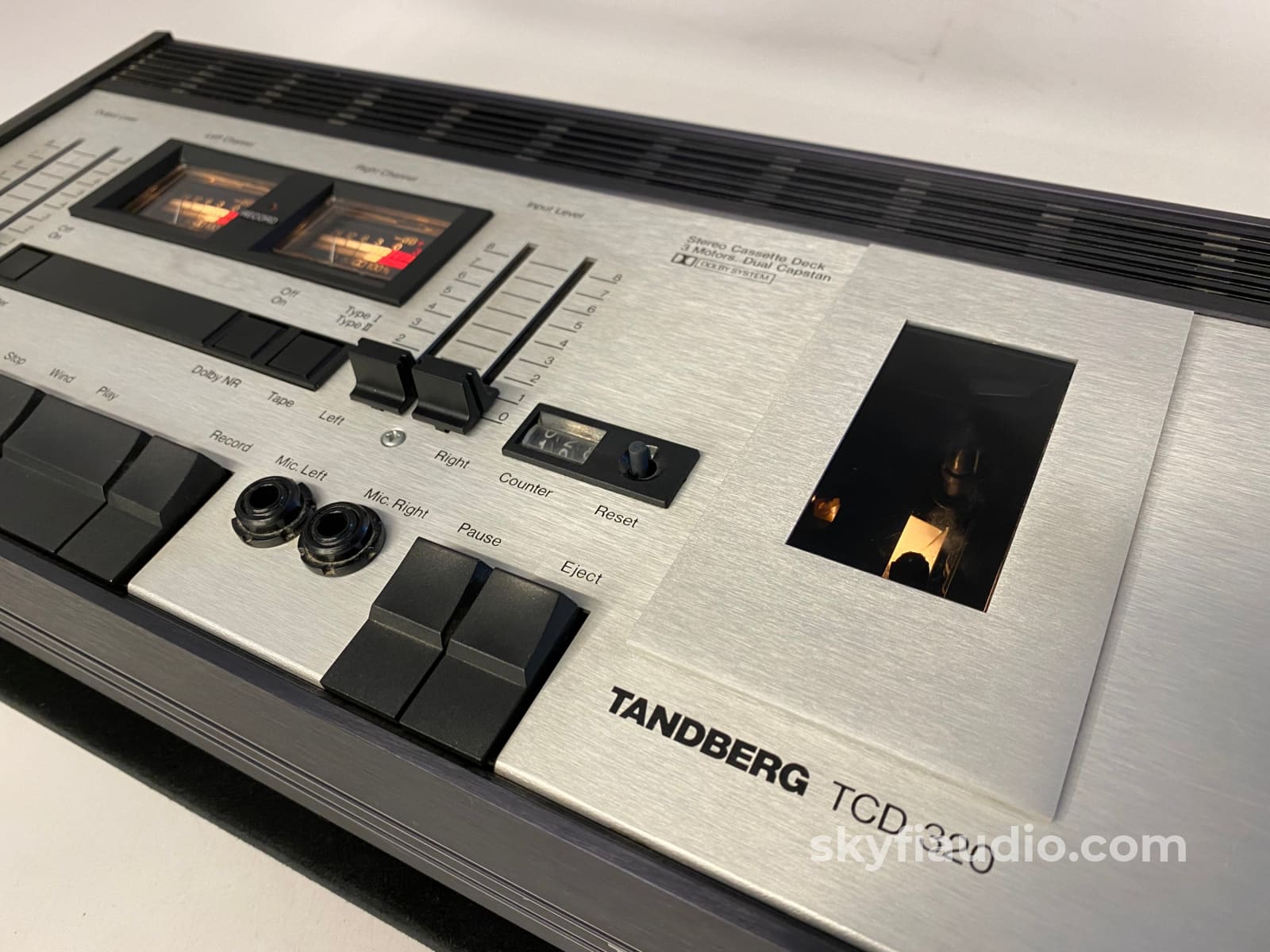 Tandberg Tcd 320 Tape Deck With Cool Vu Meters And Original Box