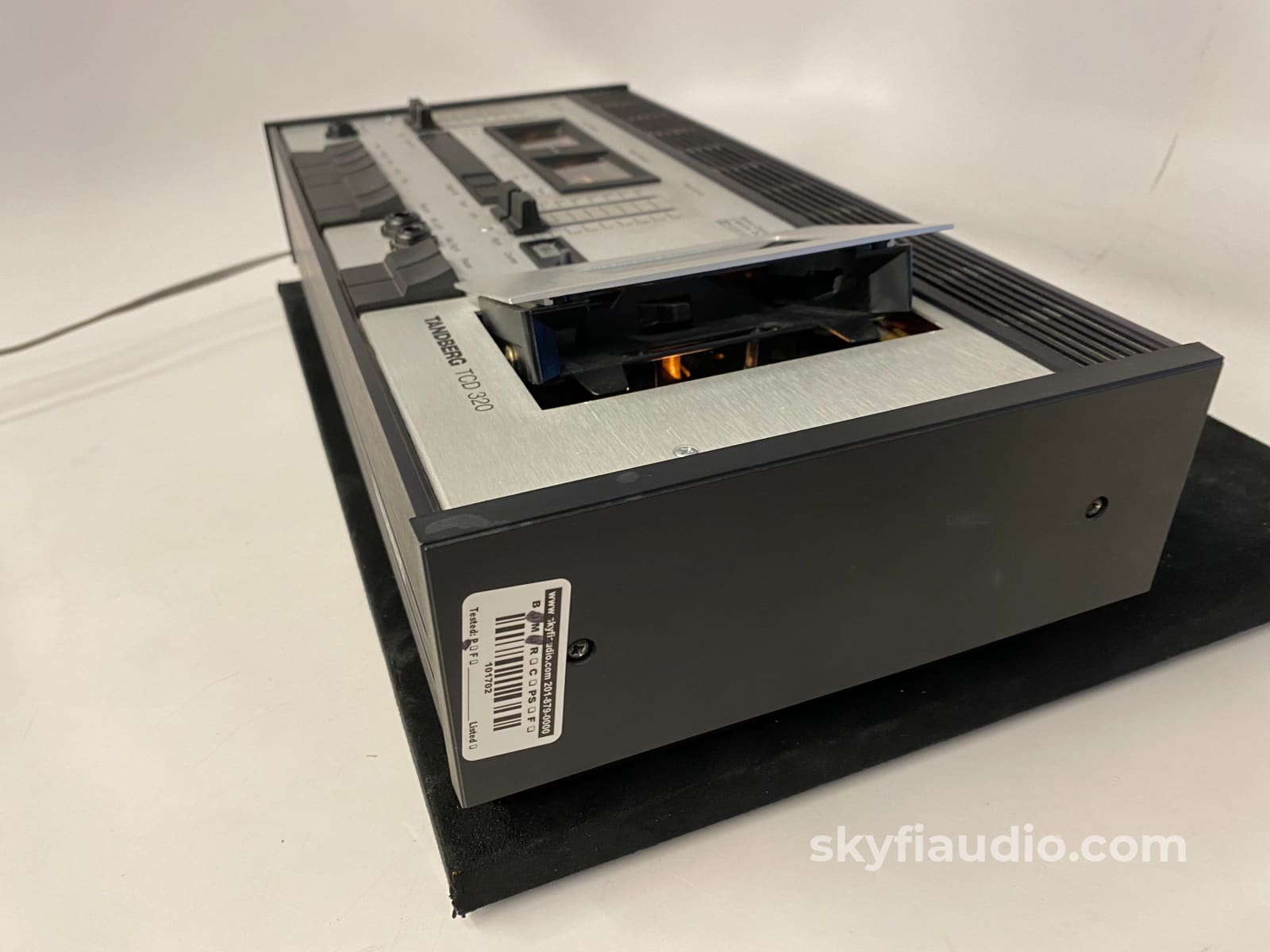 Tandberg Tcd 320 Tape Deck With Cool Vu Meters And Original Box