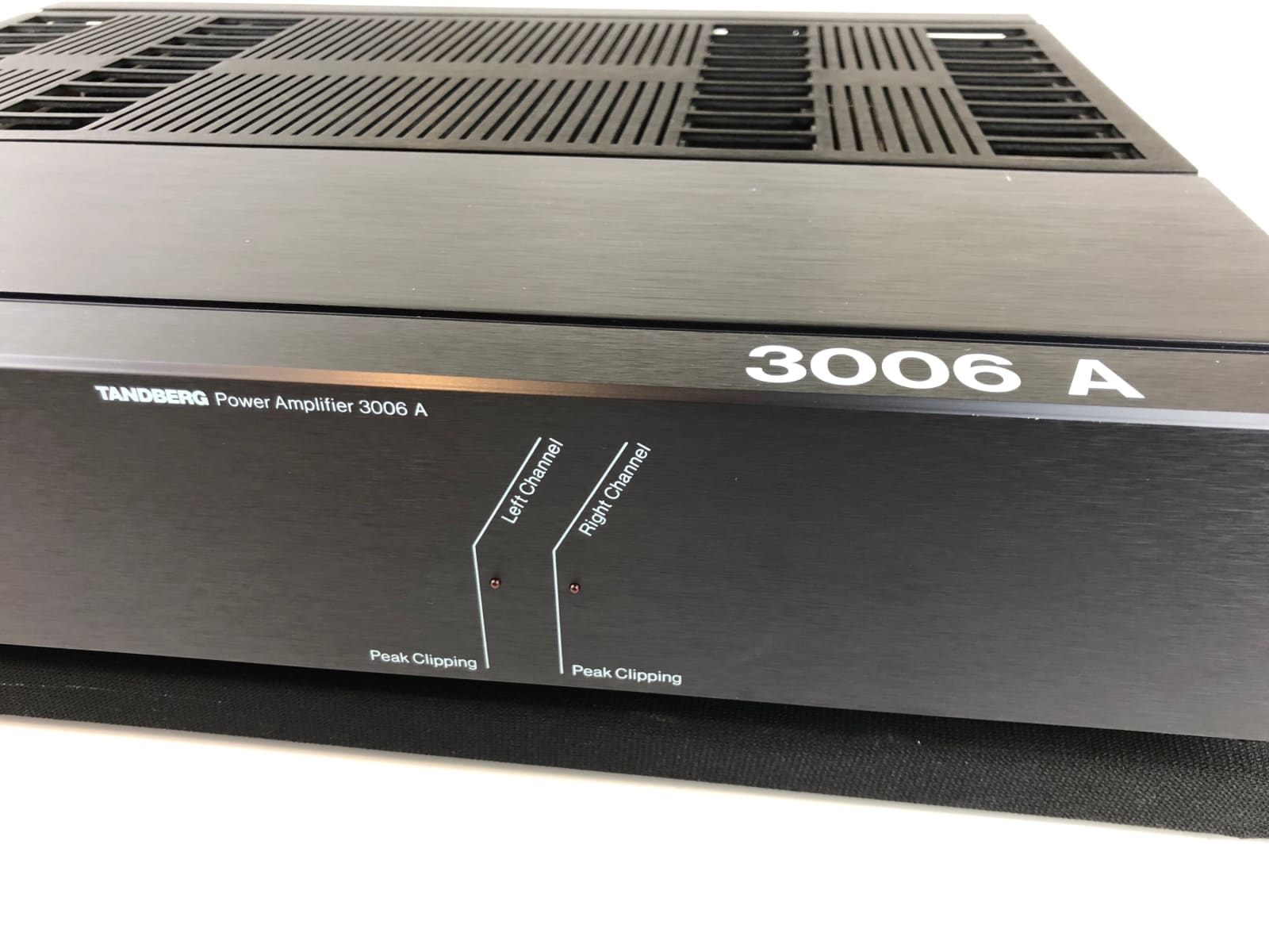 Tandberg Tpa-3006A Solid State Amplifier 2X150W Class-A Made In Norway 120/220V (A)