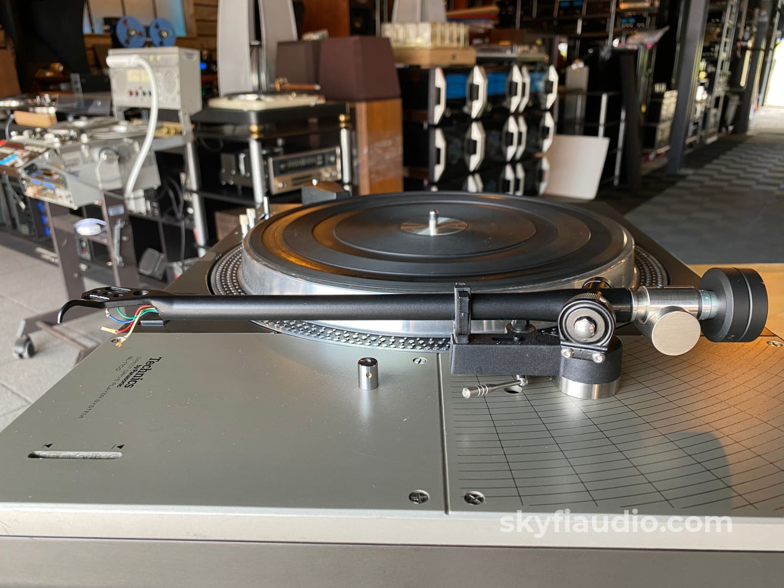 Technics Sl-1100 Vintage Direct Drive Turntable With Rega Tonearm