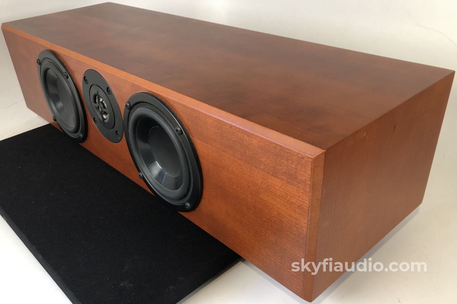 Totem Dreamcatcher Center Channel Speaker - Like New Gorgeous Mahogany Finish Speakers