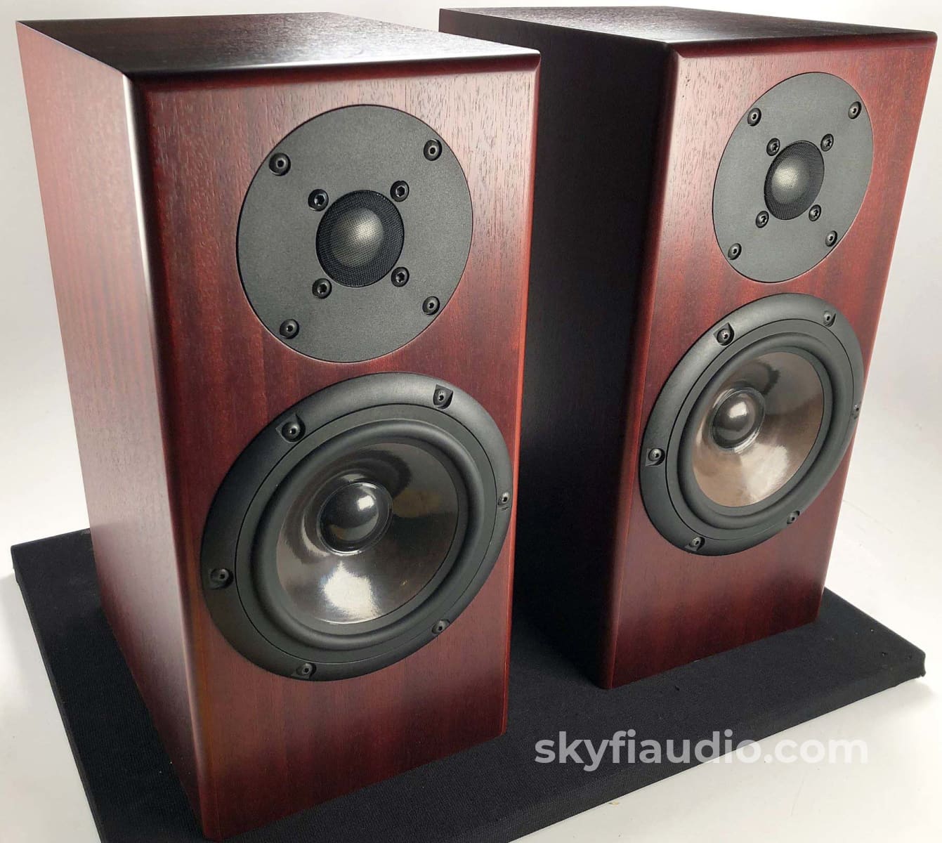 Totem Rainmaker Bookshelf Speakers - Big Sound