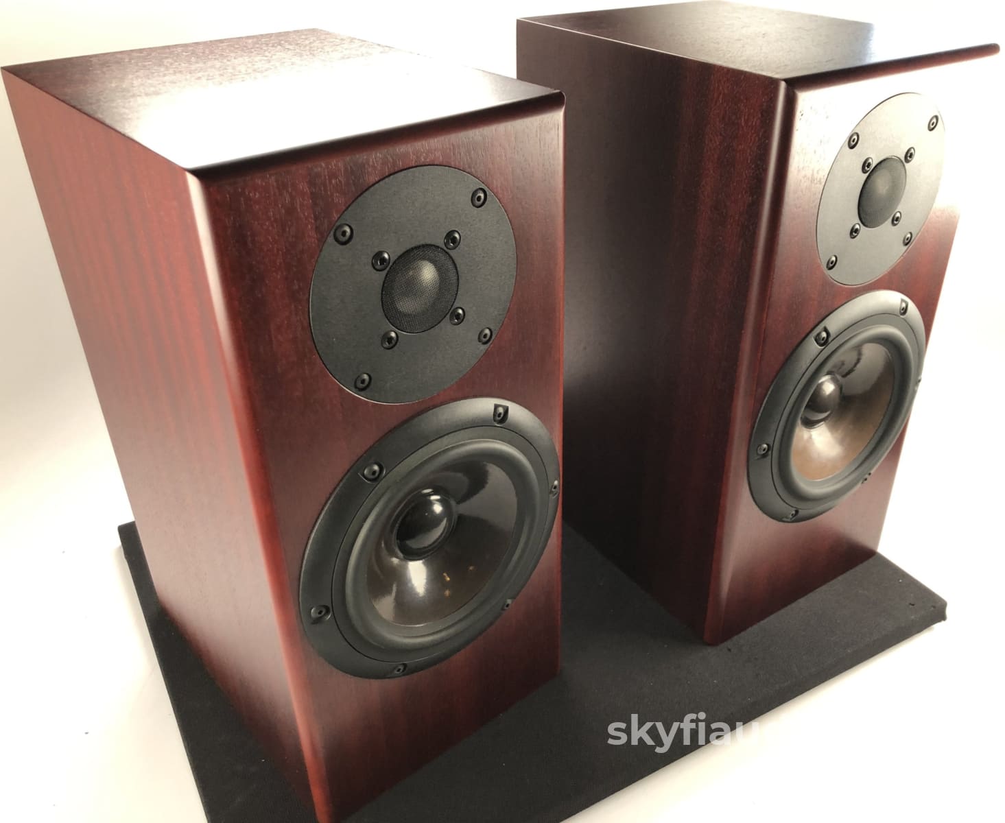 Totem Rainmaker Bookshelf Speakers - Big Sound