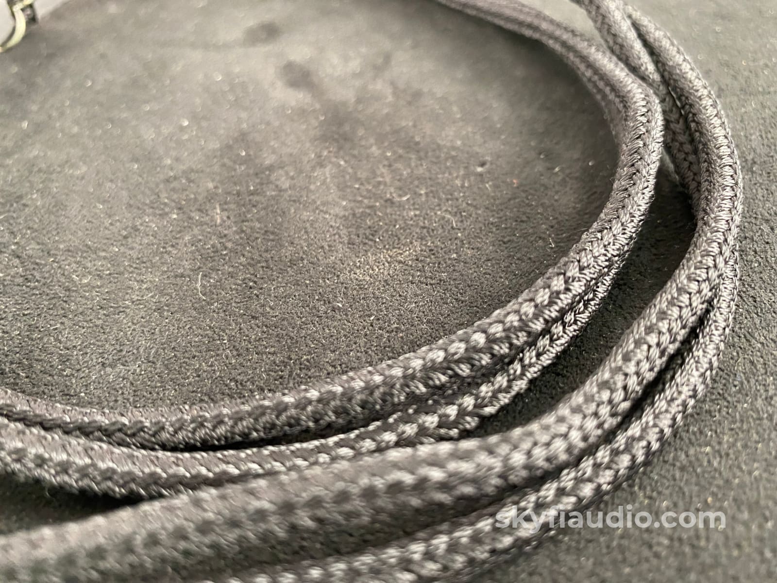 Totem Sinew Rca Cable Rare And Featuring High-End Wbt Connectors 1M Cables