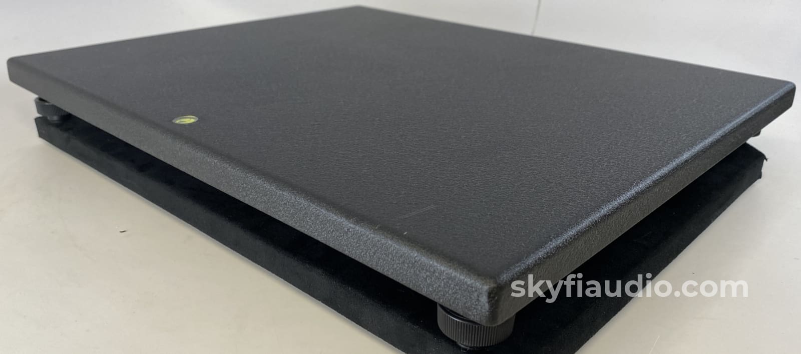 Townsend Audio - The Seismic Sink Isolation Stand With Pump Accessory