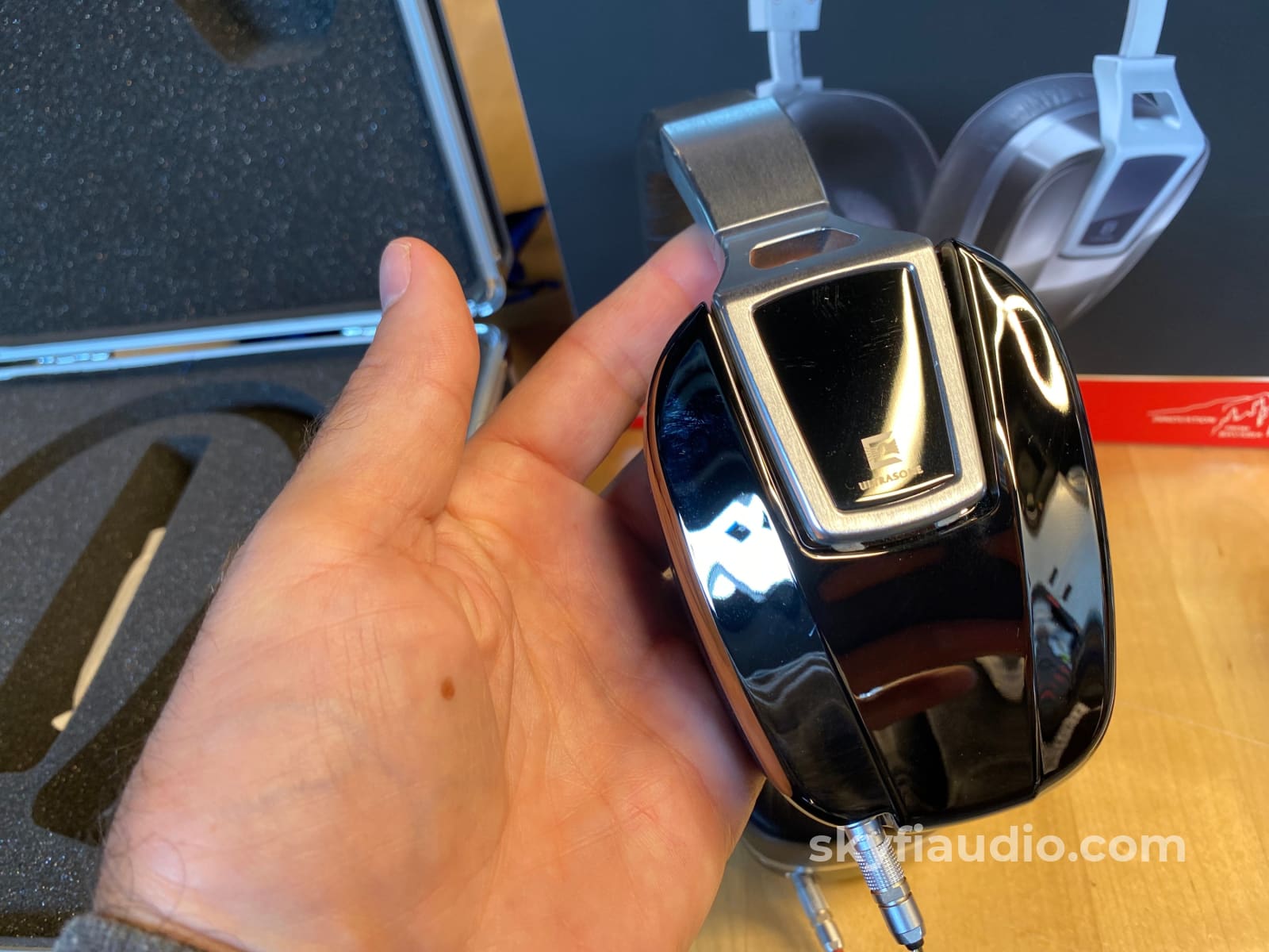 Ultrasone Edition 8 Ex Headphones Complete And Like New