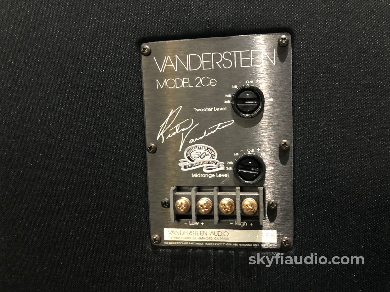 Vandersteen Model 2Ce Signature Ii 30Th Anniversary Speakers With Sound Anchor Stands