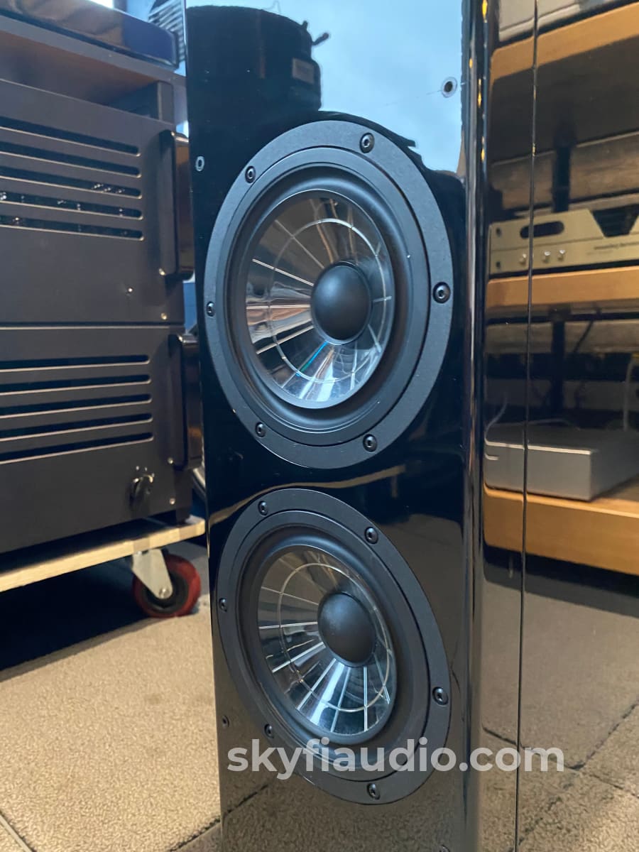 Vienna Acoustics Beethoven Baby Grand Speakers In Gloss Black With Boxes