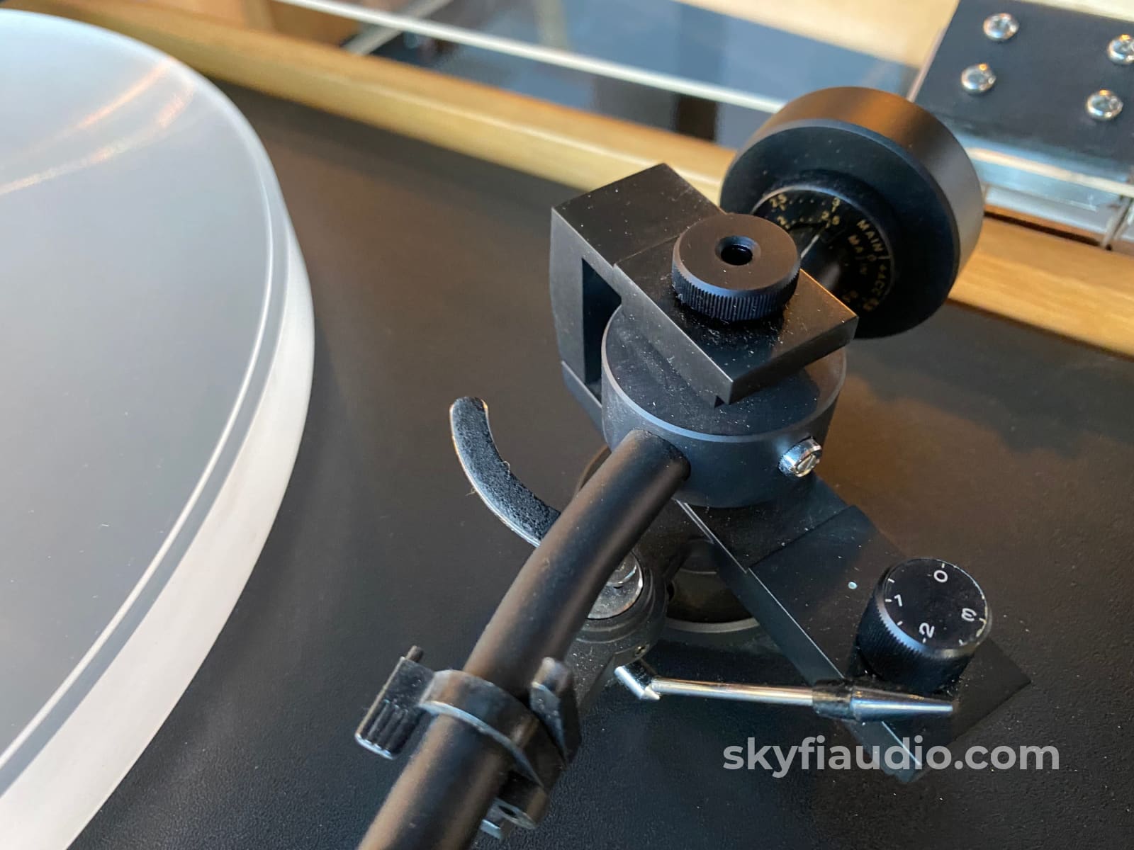 Vpi Hw-19 Vintage Turntable With New Sumiko Cartridge