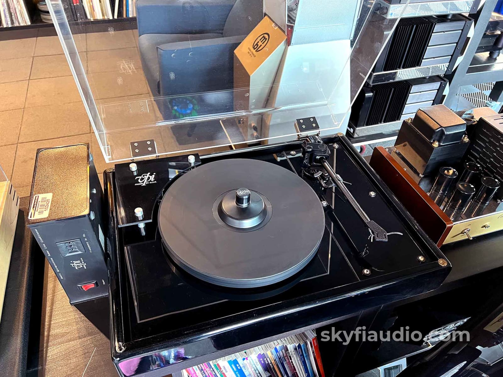 Vpi Hw-19 Vintage Turntable W/Zeta Tonearm And New Sumiko Cartridge