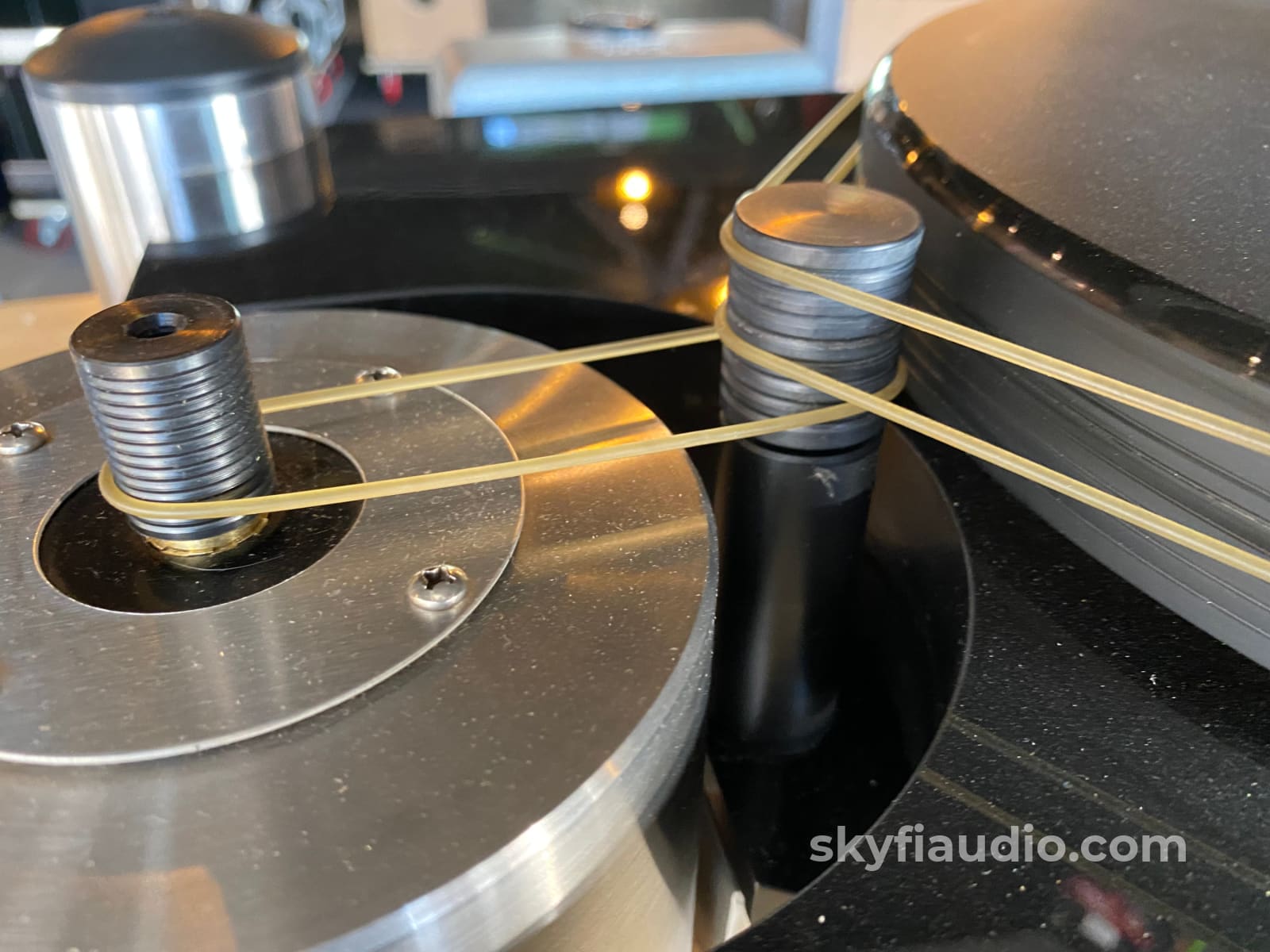 Vpi Tnt Vintage Turntable With Tangential Arm