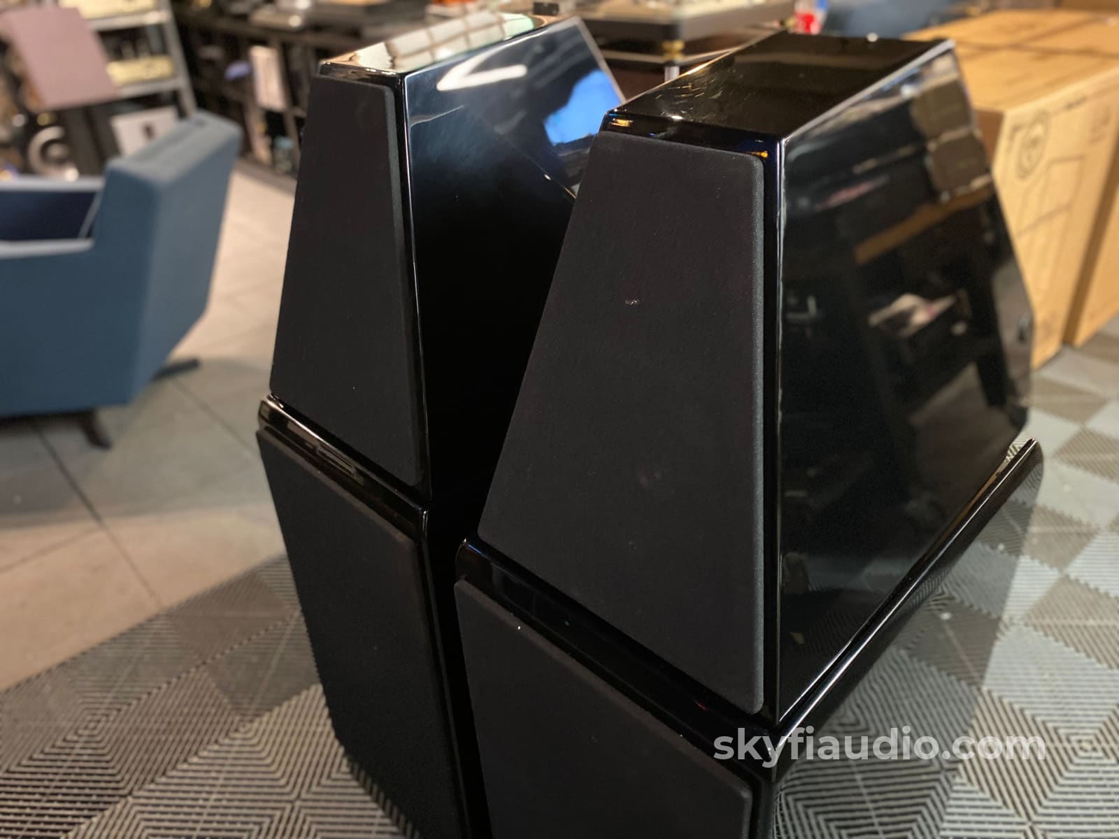 Wilson Audio Watt Puppy 8 Speakers. The Best And Last Version Speakers