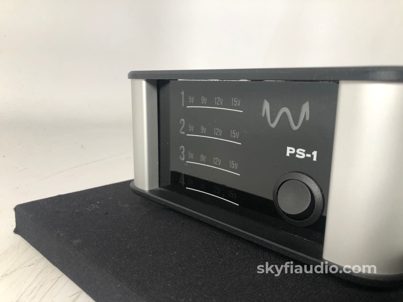 Wyred 4 Sound - Remedy Reclocker (2) With Ps-1 Power Supply Accessory