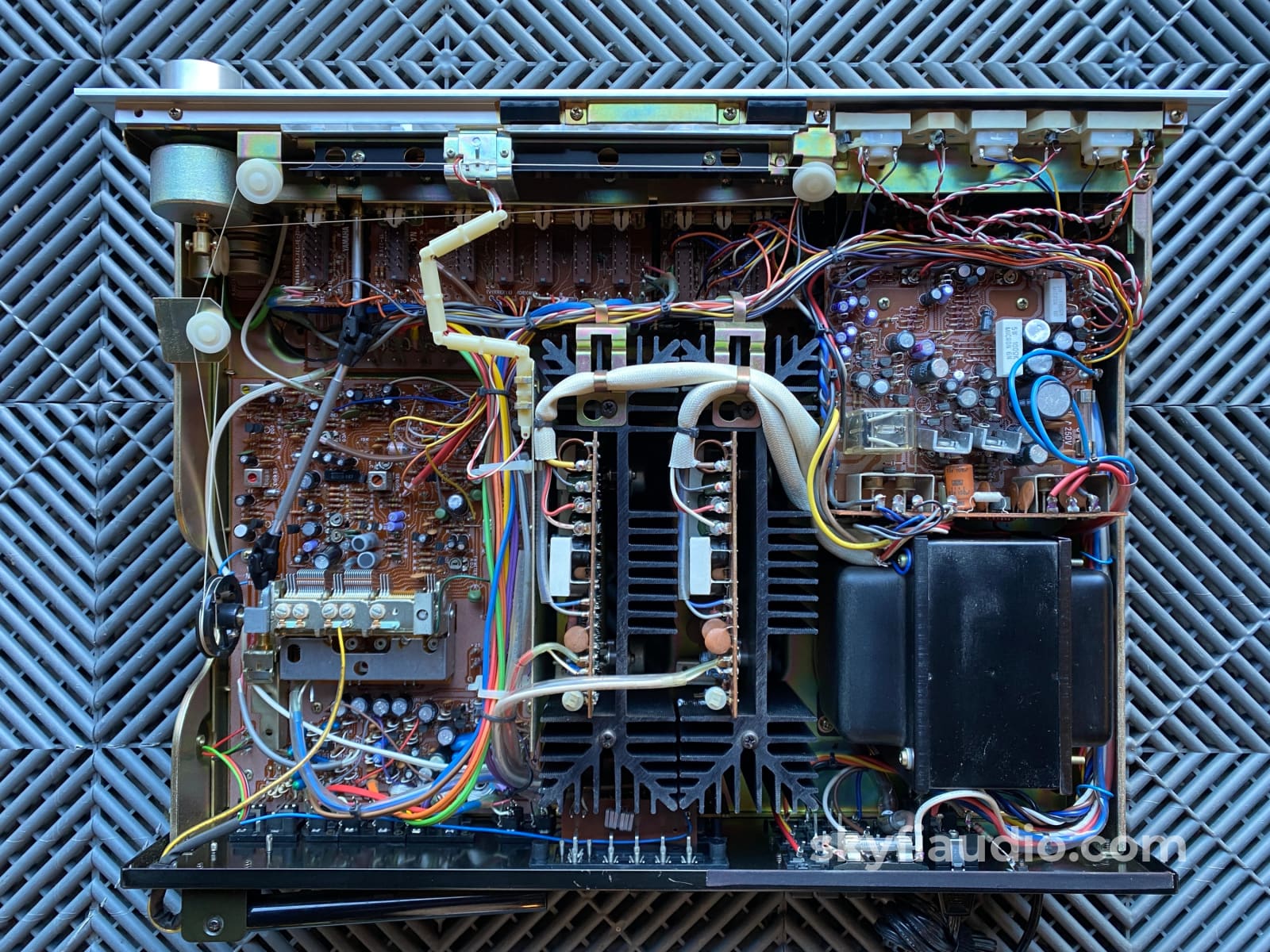 Yamaha Cr-2020 Survivor Vintage Receiver W/Mc Phono Integrated Amplifier