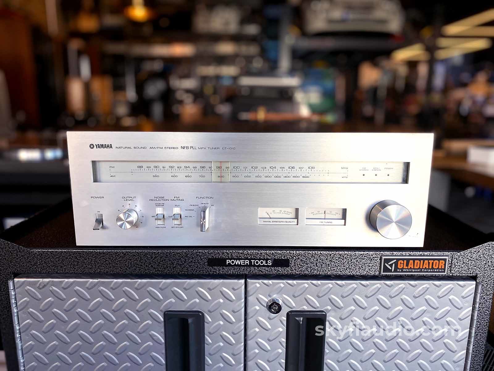 Yamaha Ct-1010 Vintage Am/Fm Tuner - Great Performer