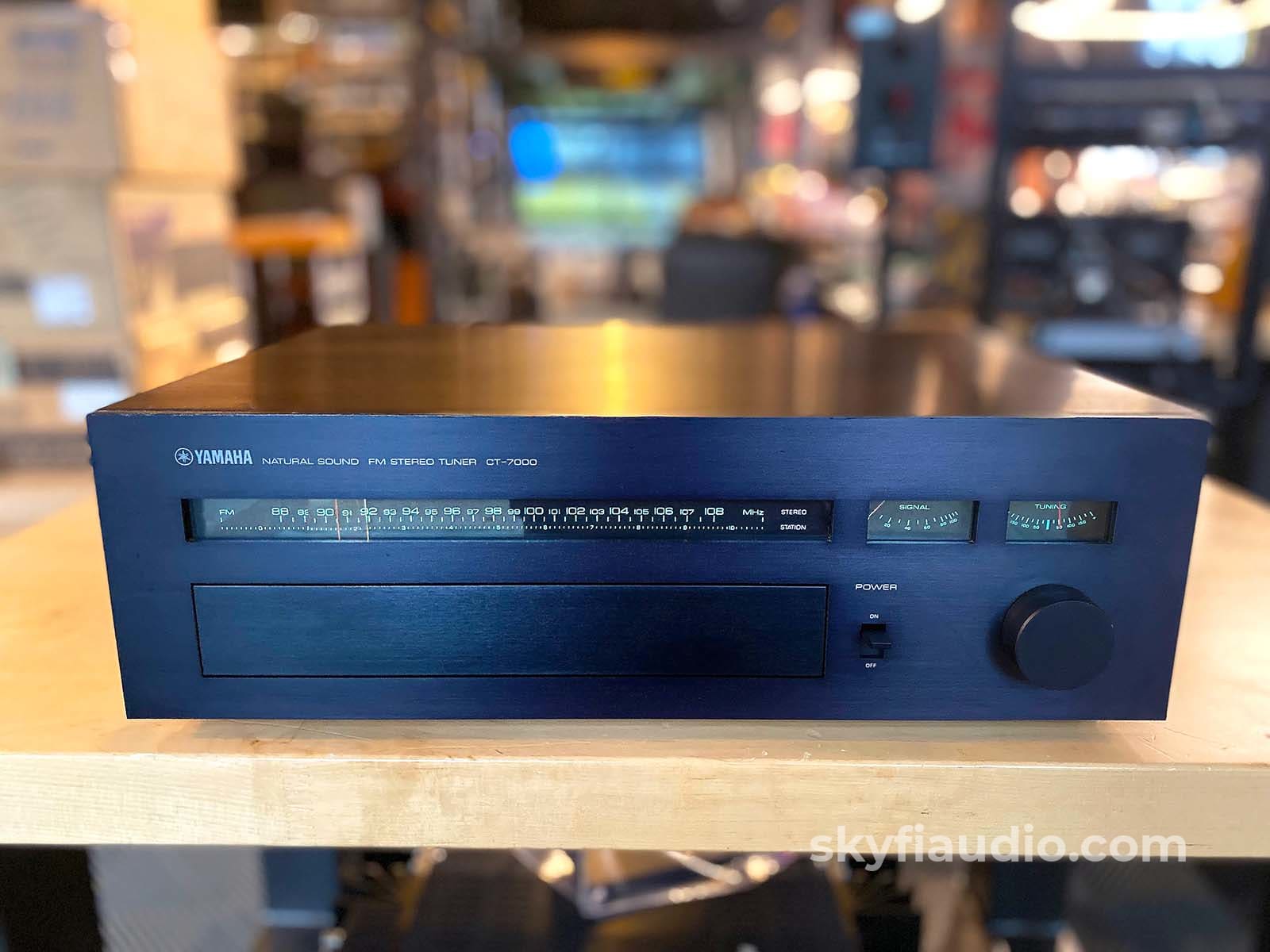 Yamaha CT-7000 FM Tuner - Incredible Build Quality and Performance