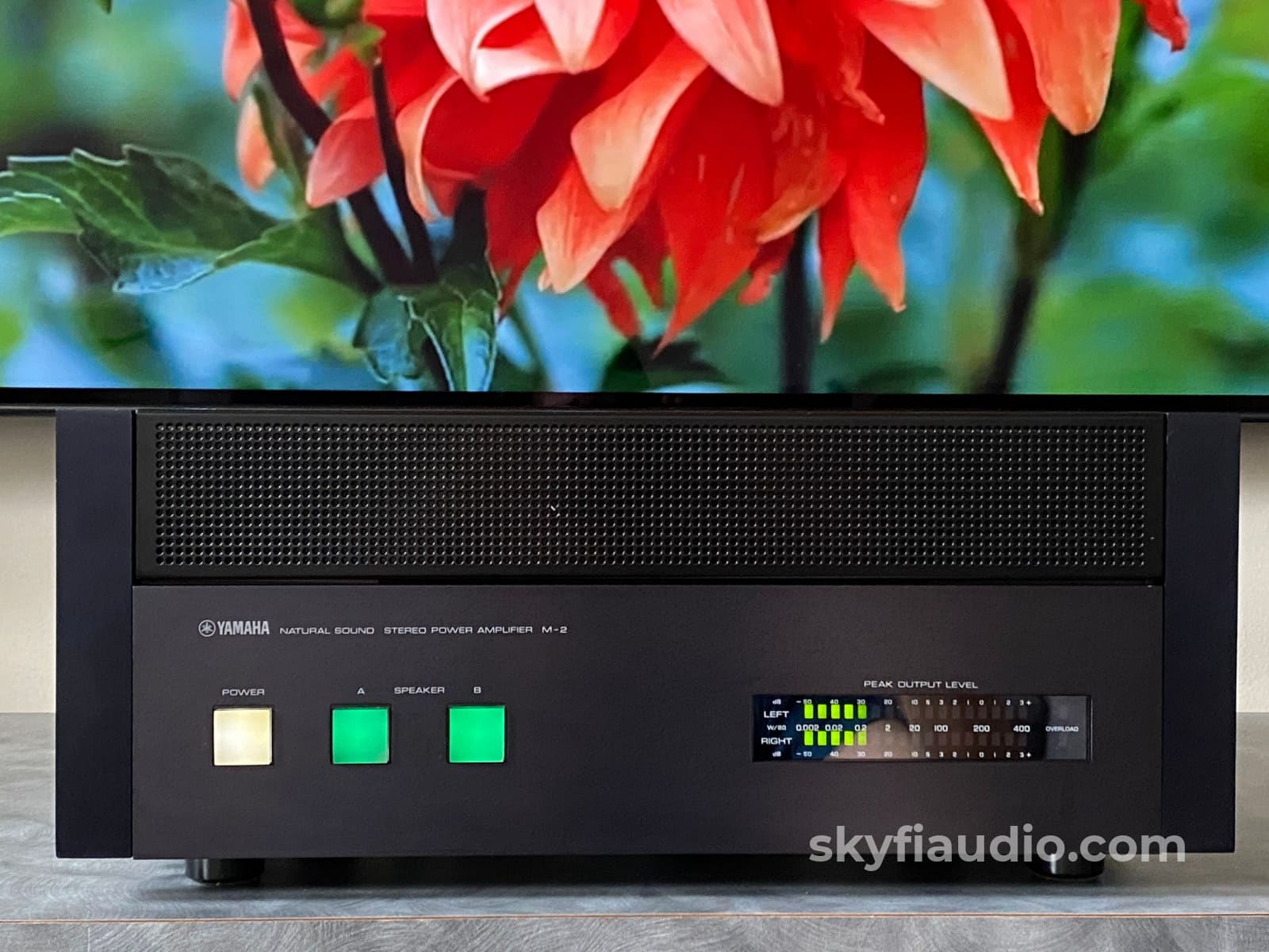 Yamaha M-2 Vintage Amplifier With Vu Meters - Serviced And Upgraded