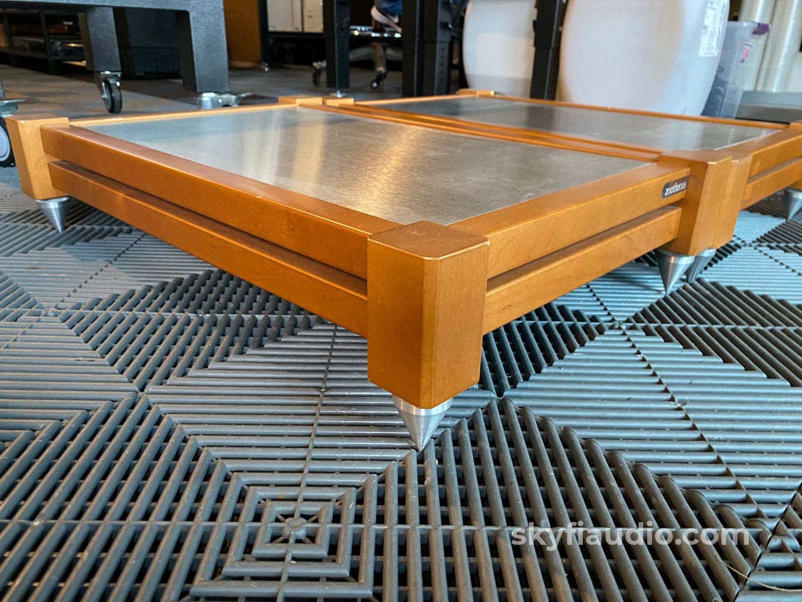 Zoethecus Amp Stands - Two 27 X 17 Each Accessory