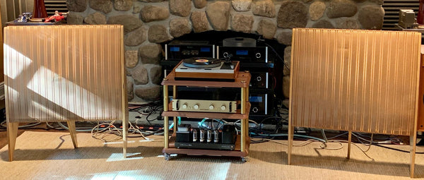 The Audiophiliac is "Tickled by the sound of this vintage Quad, Thorens, Conrad-Johnson, Luxman system"