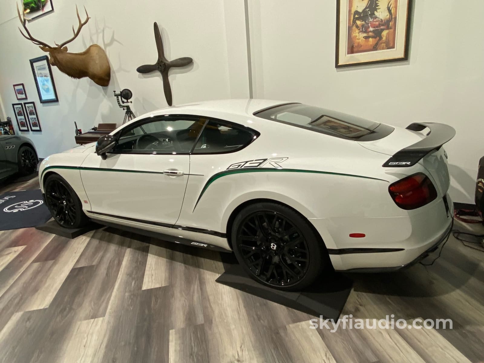 2015 Bentley Continental GT3-R 