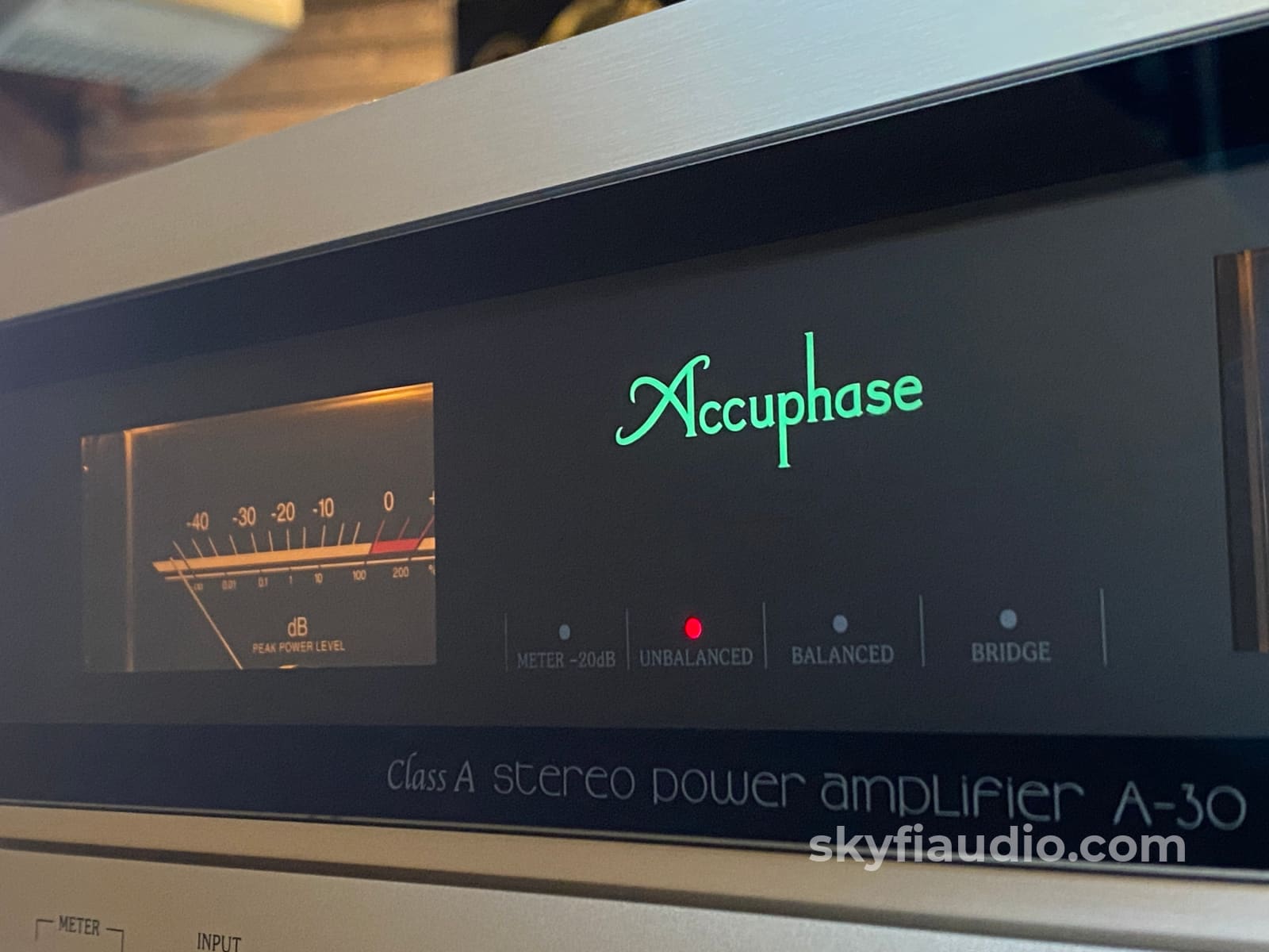 Accuphase A-30 Solid State CLASS-A Amplifier