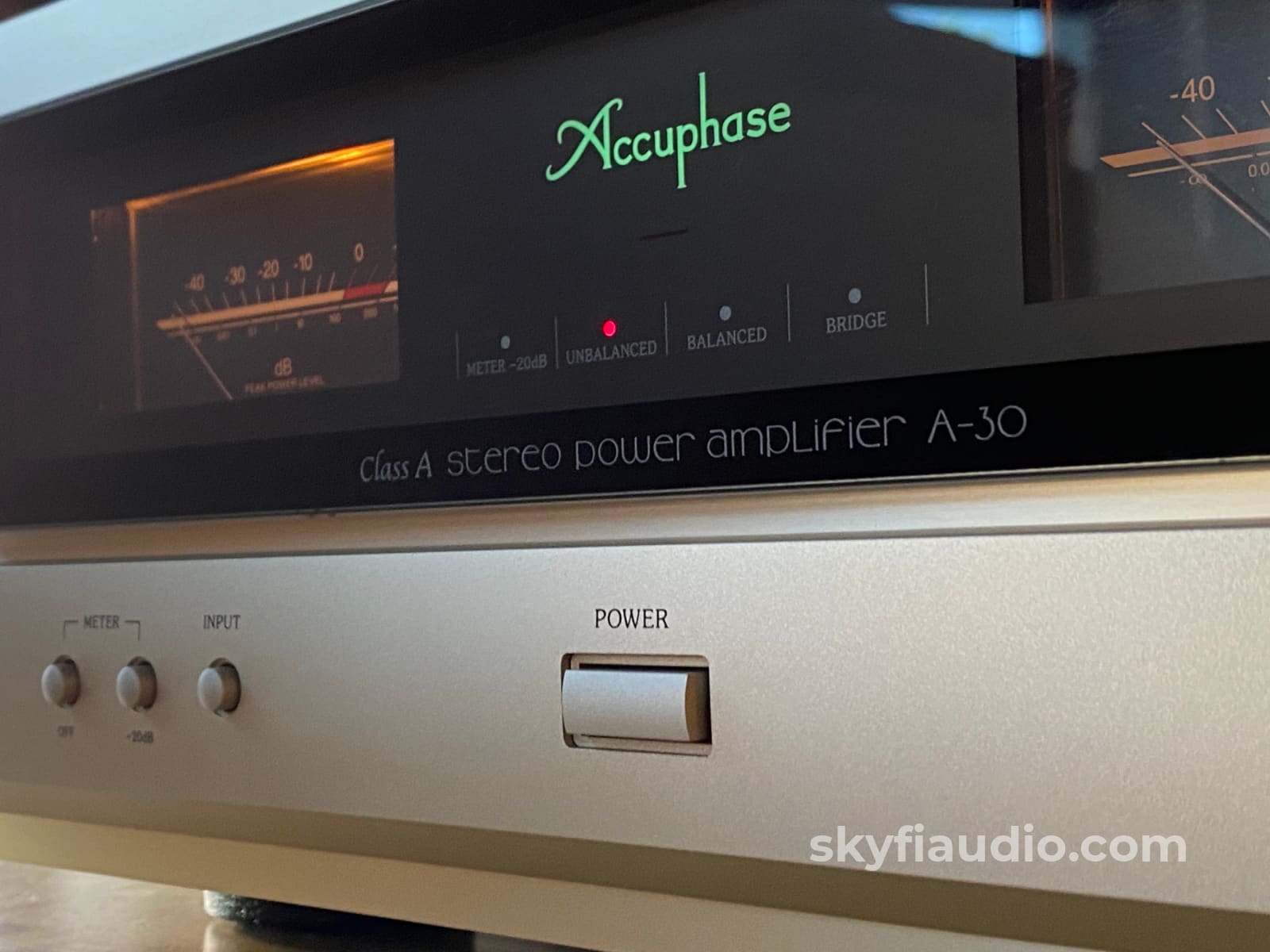 Accuphase A-30 Solid State CLASS-A Amplifier