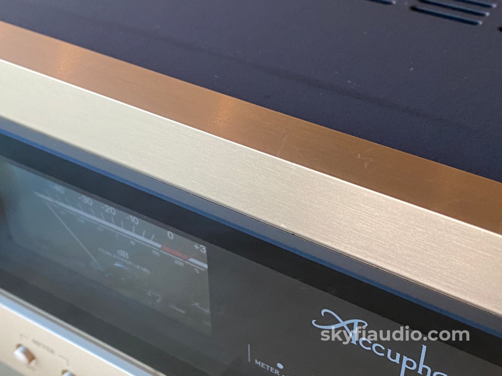 Accuphase A-30 Solid State CLASS-A Amplifier