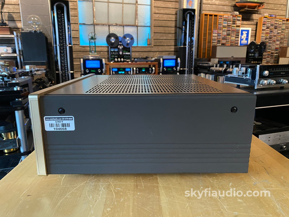 Accuphase E-306 Integrated Amplifier - 100 Wpc Made In Japan