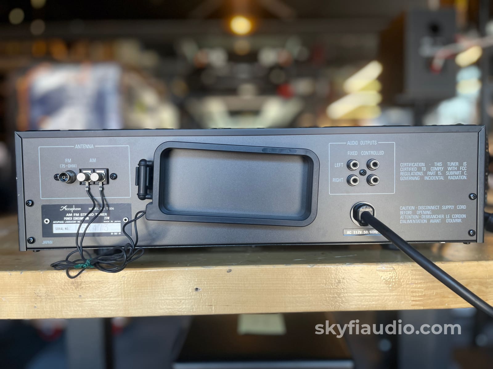 Accuphase T-106 Vintage Tuner