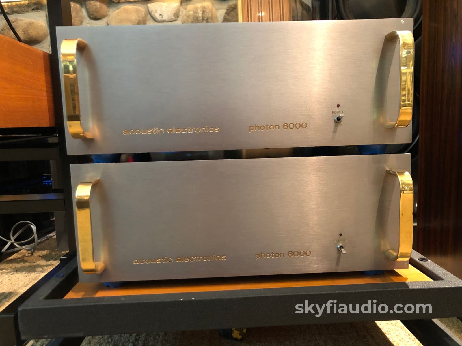 Acoustic Electronics Photon 6000 Monoblock Amplifiers - Super Rare And Powerful Amplifier