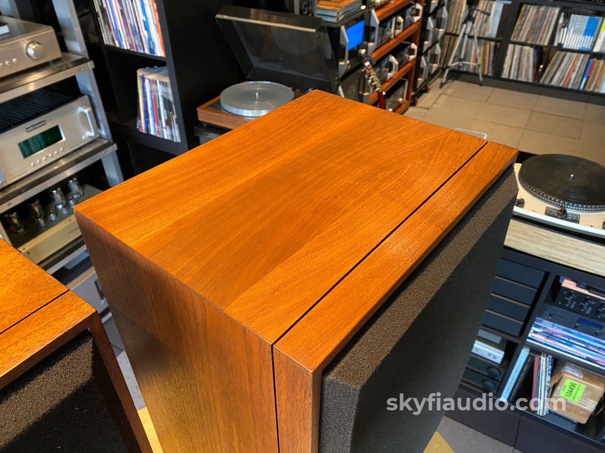 Acoustic Research Ar-11 Vintage Speakers - Refoamed W/Stands
